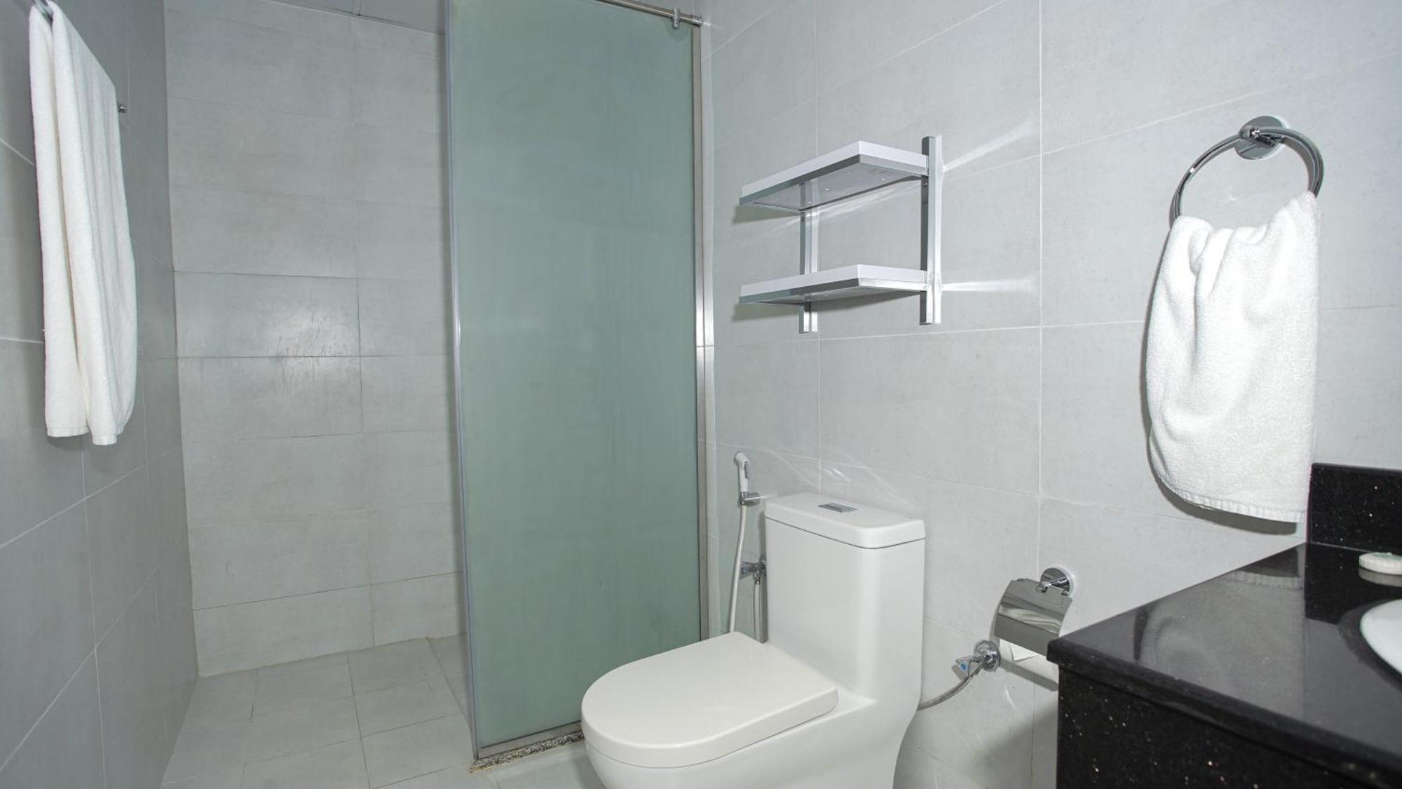 Anisa Residential Complex Apartment Salalah Room photo